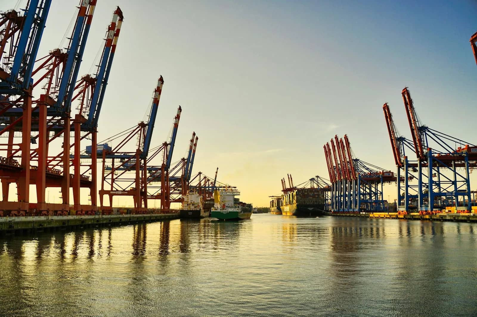 Container port infrastructure with cranes